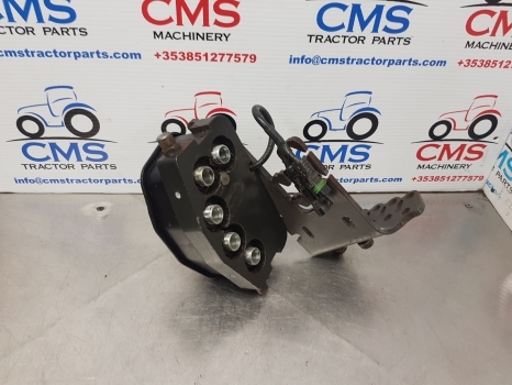 Hidraulika Claas Arion 530, 500, 600 Loader Hydraulic Quick Connect Coupler 0011320650: 8 kép.