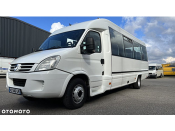 Minibusz IVECO