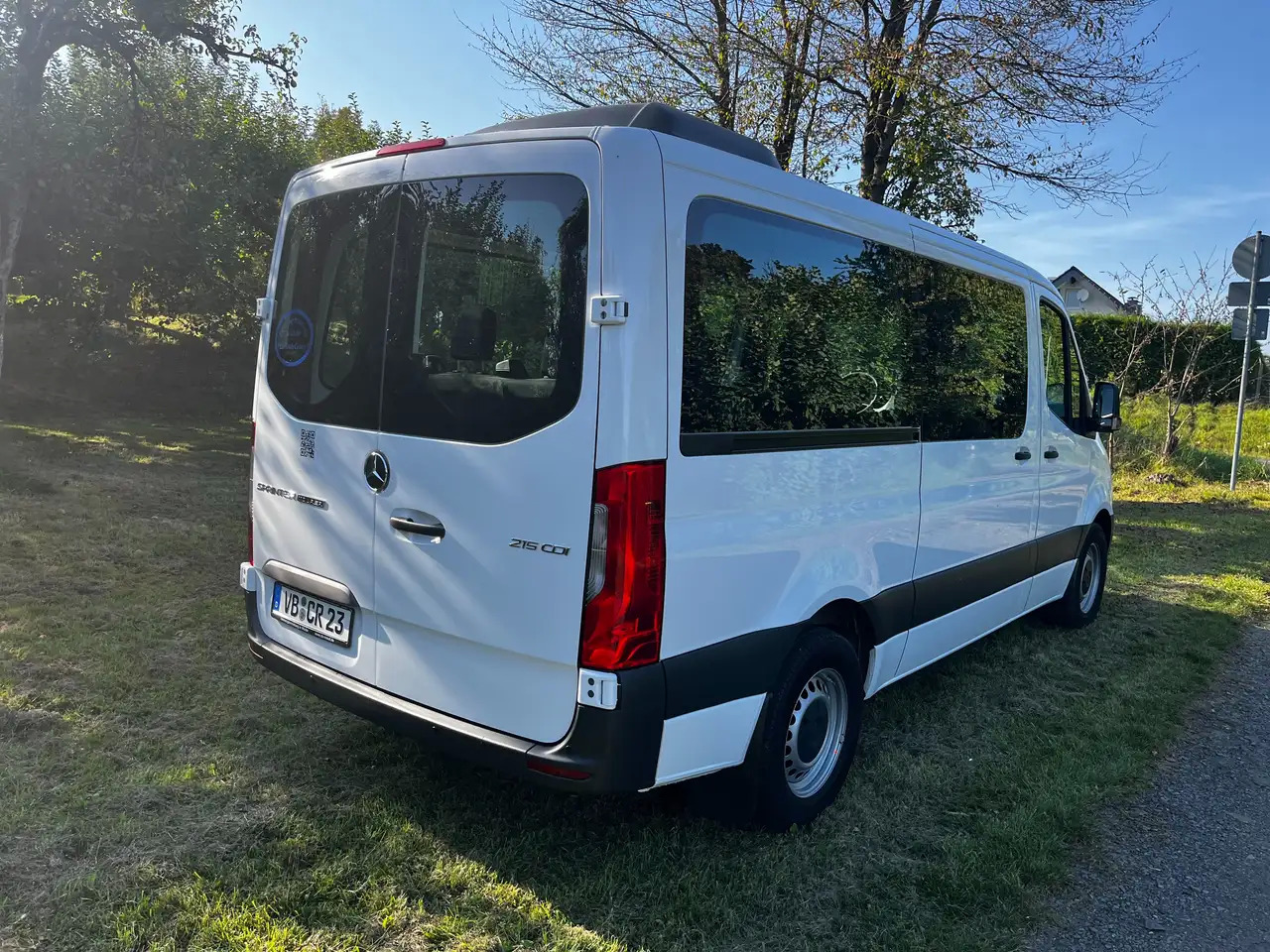 Új Minibusz, Kisbusz Mercedes-Benz Sprinter KOMBI TOURER DACHKLIMA 9-SITZE: 4 kép.