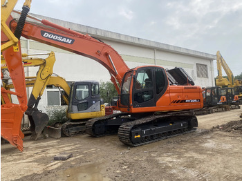 Lánctalpas kotró DOOSAN DX225