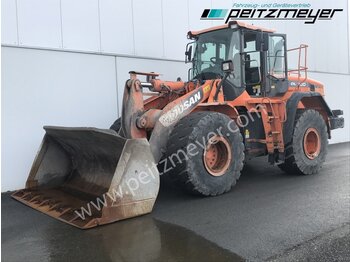 Gumikerekes homlokrakodó DOOSAN DL300