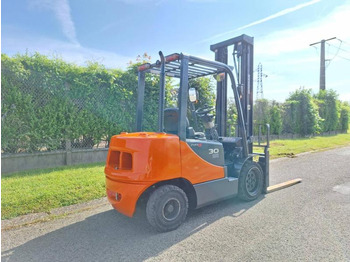 Doosan D30S 5 lízing Doosan D30S 5: 5 kép.