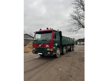 Billenőplatós teherautó VOLVO FL7.280: 5 kép.