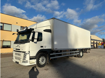 Hűtős teherautó VOLVO FM330: 2 kép.