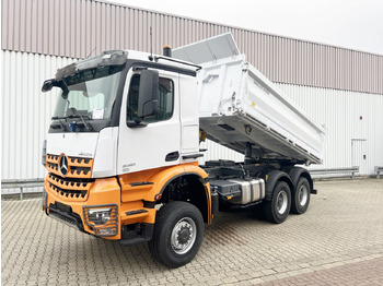 Billenőplatós teherautó MERCEDES-BENZ Arocs 3351