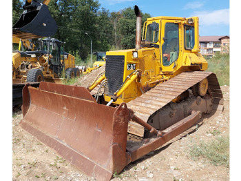 Buldózer CATERPILLAR D5H