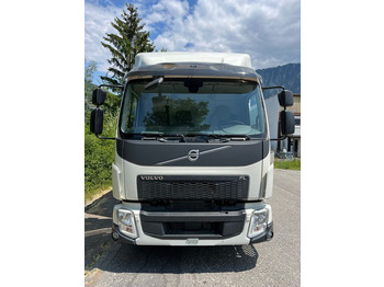 Lószállító kamion Volvo FL280 4x2, E6, Wohnwagen + 2 Pferdeplaetze: 2 kép.