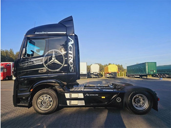 Nyergesvontató Mercedes-Benz ACTROS 1843: 2 kép.