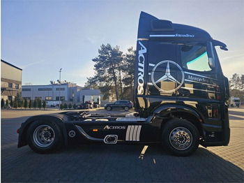 Nyergesvontató Mercedes-Benz ACTROS 1843: 5 kép.