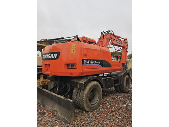 Gumikerekes kotró DOOSAN DH150W-7