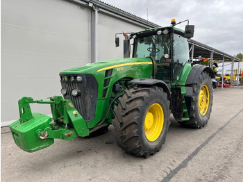 Traktor JOHN DEERE 8330