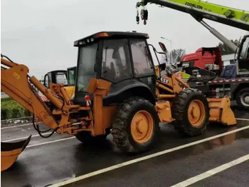 Gumikerekes homlokrakodó USA Backhoe Loader Used Case 580m with Good Condition: 4 kép.