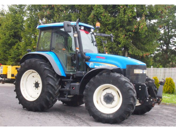 Traktor NEW HOLLAND TM