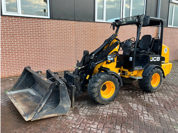 Kompakt lánctalpas rakodó JCB 403