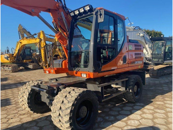 Gumikerekes kotró DOOSAN DX160W-3