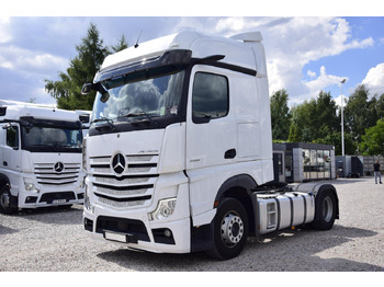 Nyergesvontató MERCEDES-BENZ Actros 1845