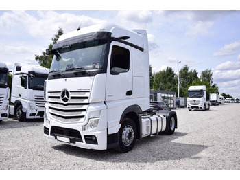 Nyergesvontató MERCEDES-BENZ Actros 1845