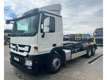 Horgos rakodó teherautó MERCEDES-BENZ Actros 2541