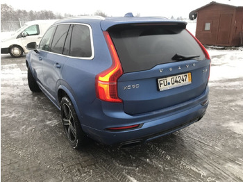 Autó Volvo XC90: 3 kép.