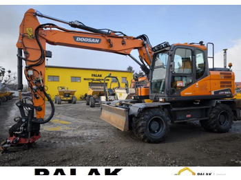 Gumikerekes kotró DOOSAN DX160W-5