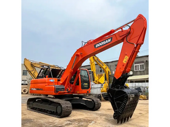 Lánctalpas kotró DOOSAN DX225LC