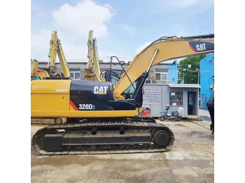 Lánctalpas kotró CATERPILLAR 320D2