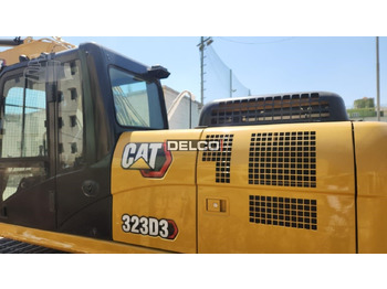 Új Lánctalpas kotró CATERPILLAR 323D3: 5 kép.