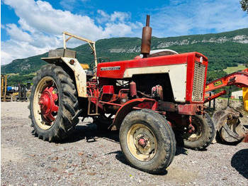 Traktor McCORMICK