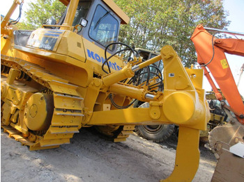 Buldózer KOMATSU D155