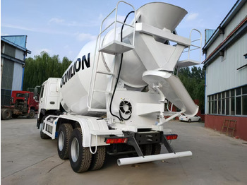 Betonmixer SINOTRUK HOWO