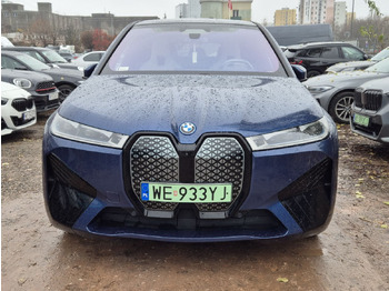 Autó BMW iX XDRIVE40 SUV: 5 kép.