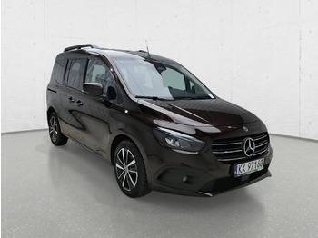 Autó MERCEDES BENZ T180d MINIVAN: 2 kép.