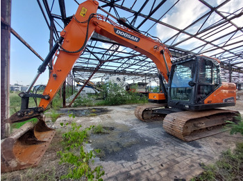 Lánctalpas kotró DOOSAN DX140LC-5: 4 kép.