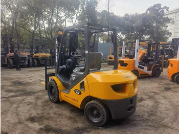 Dízel targonca Excellent Working Condition Second Hand Komatsu FD30 diesel Forklift Used Komatsu FD30 Forklift in Stock: 3 kép.