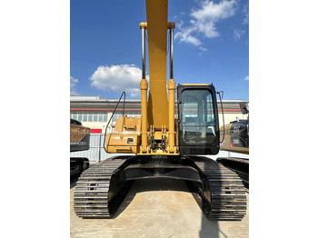 Lánctalpas kotró High Quality and Good Condition Used Construction Machine Cat 330D Used Excavator in stock: 2 kép.