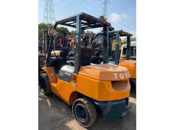 Dízel targonca Original Japan Komatsu Fd30 Used 3ton Diesel Forklift  For Sale: 2 kép.