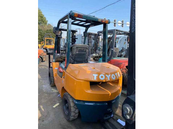 Dízel targonca Original Japan Komatsu Fd30 Used 3ton Diesel Forklift  For Sale: 5 kép.