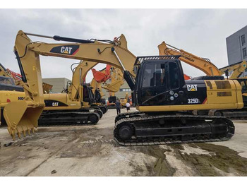 Lánctalpas kotró imported from Japan Medium Caterpillar used crawler excavator CAT325DL CAT325D original engine 25ton excavator on stock: 4 kép.