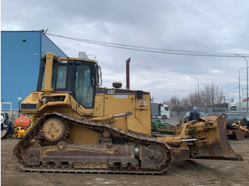 Buldózer CAT D 6 M XL: 5 kép.