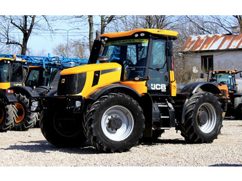 Traktor JCB