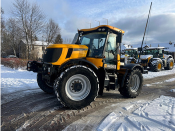 Traktor JCB