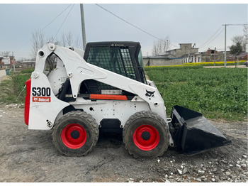 Mini homlokrakodó BOBCAT S300