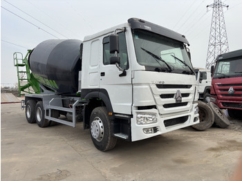 Betonmixer SINOTRUK HOWO