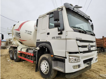 Betonmixer SINOTRUK HOWO