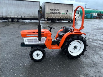 Kistraktor Kubota B1600DT: 2 kép.