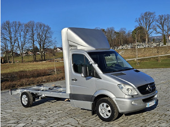 Alvaz teherautó MERCEDES-BENZ Sprinter 319