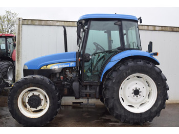 Traktor NEW HOLLAND TD5