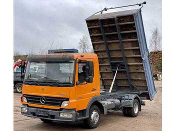 Billenőplatós teherautó MERCEDES-BENZ Atego