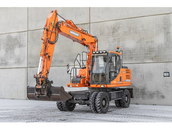 Gumikerekes kotró DOOSAN DX140W-3