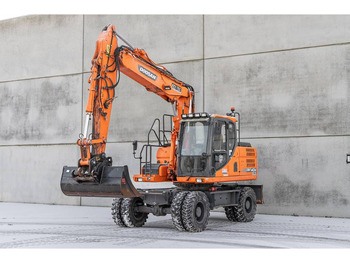 Gumikerekes kotró DOOSAN DX140W-3